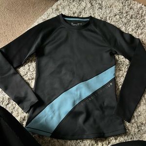 Under Armour cold gear fitting top